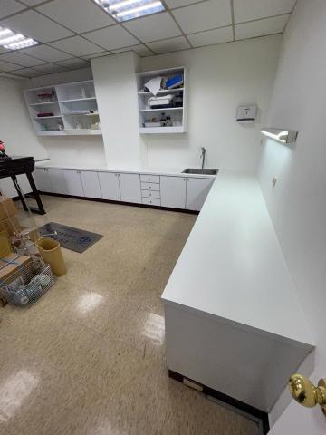 建平油漆 - 辦公室桌面烤漆 牆面粉刷