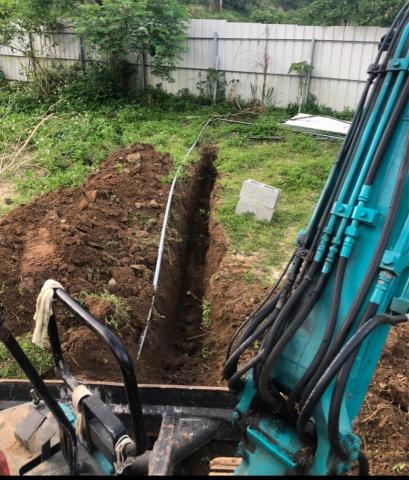 挖土機出租 橡膠履帶890kg70cm可進電梯 配合營建營造 - 管線開挖