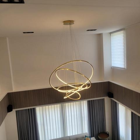 萬光福 - 燈具安裝