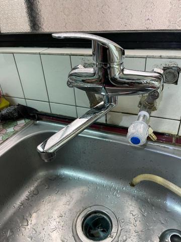 宸宇水電網路工作室 - 廚房水龍頭安裝 宸宇水電網路工作室 - 廚房水龍頭安裝