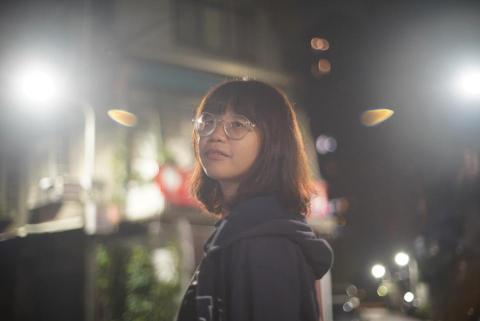 李傳威 - 就說老鏡味道很特別吧！
Sony a7m4 + nikkor 55/f1.2
1/80；f1.2；iso1600