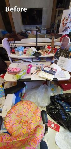 心.整理▪︎Fiona▪︎ - 失序的書桌，連椅子都險些被淹沒。