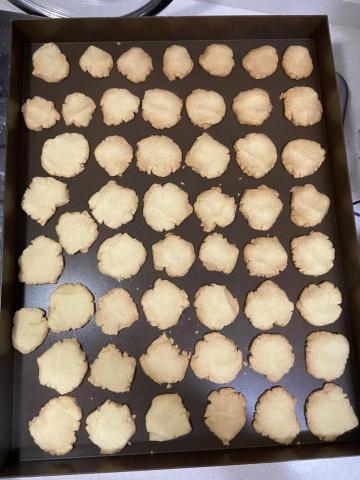 君君老師 - 與孩子們手作奶油餅乾