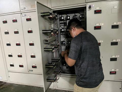 自強家庭水電 - 電表更換安裝
