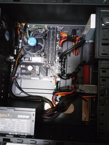 柚子電腦&熙程資訊 - 乾淨的整線