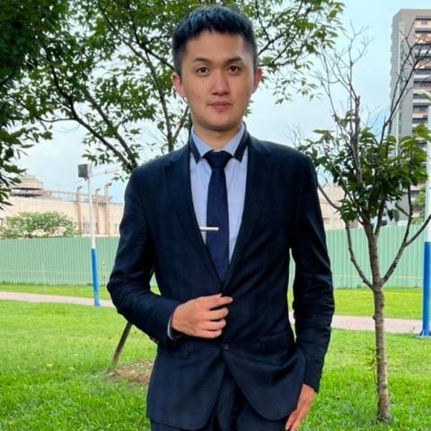 提供35服務的專家劉成駿