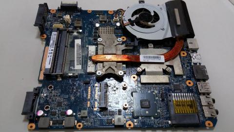 柚子電腦&熙程資訊 - 筆電散熱模組保養