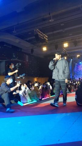 有料影像事業 - 莫宰羊現場表演影音紀錄工作照