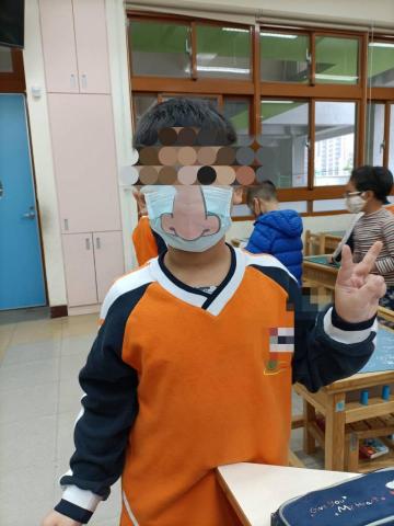 楊老師(幼兒說故事陪玩/低年級家教/正音/特殊生照顧/花藝) - 剪紙遊戲,發揮創意