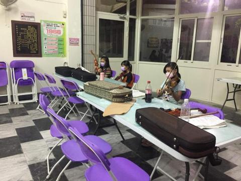 miko🎻小提琴🌷流行鋼琴古典鋼琴🌻檢定💐考試伴奏 - 社區的團體班
（目前改為線上）