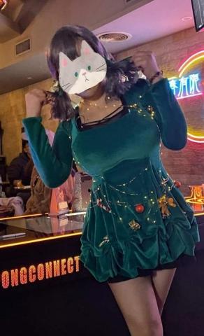 珍瑚工作室 - 打版+製作)聖誕節手工縫製聖誕裝+霓虹燈 珍瑚工作室 - 打版+製作)聖誕節手工縫製聖誕裝+霓虹燈