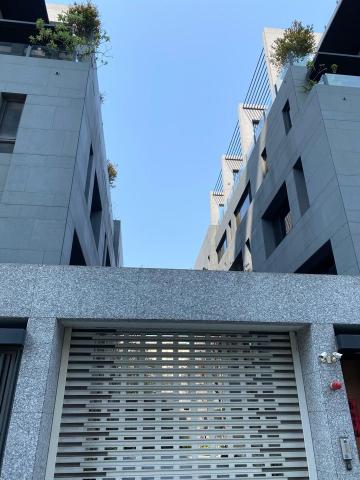 華夏通信工程 - 大墩路8戶透天別墅監控系統