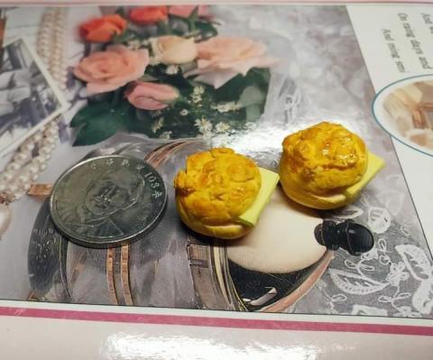 珍瑚工作室 - 輕黏土製作 迷你食玩/菠蘿油 珍瑚工作室 - 輕黏土製作 迷你食玩/菠蘿油