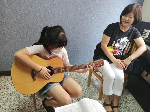 Evan吉他/烏克麗麗/電吉他 教學工作室 - 