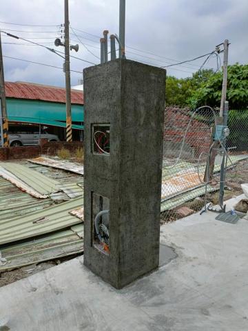 騰達工程 - 柱子1：3水泥打底