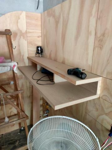 銓興油漆工程行 - 裝潢櫃護木漆施作