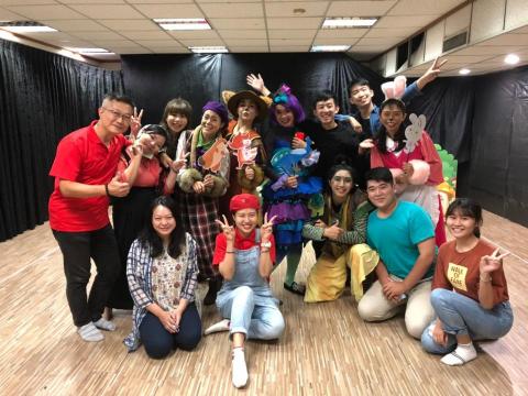 黃祈安 - 蘋果兒童劇團