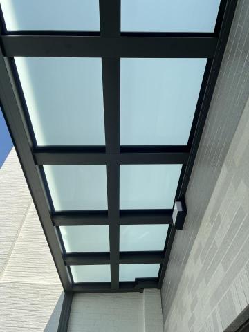 景德鋁製工程 - 玻璃採光罩 白膜5+5膠合玻璃 