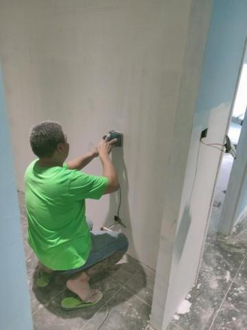 銓興油漆工程行 - 局部研磨