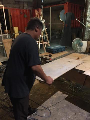 阿民 - 木板裁切