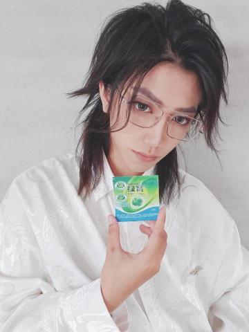 嵐嵐個人工作 - 保健食品 - 綠藻片代言 嵐嵐個人工作 - 保健食品 - 綠藻片代言