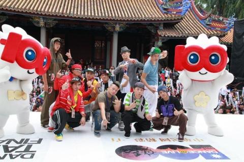 小剛老師 - 街舞教學、初級、入門、進階 皆可討論 -  小剛老師 - 街舞教學、初級、入門、進階 皆可討論 -