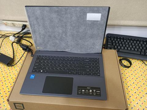 銘成資訊 - 2022/10/06客戶購買Acer宏碁A715-76-58JZ筆電 開箱