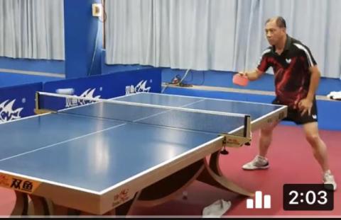 吳俊億 - 舒適的學桌球環境