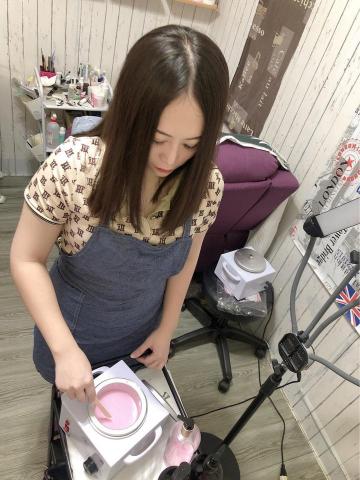 華華個人指油壓 - 