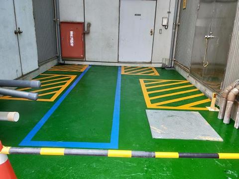 專業漆匠 - 地板漆畫線完成