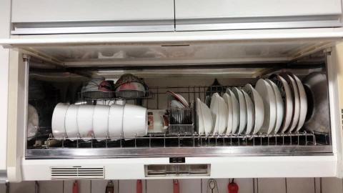 鄧小姐 -  廚房整理3