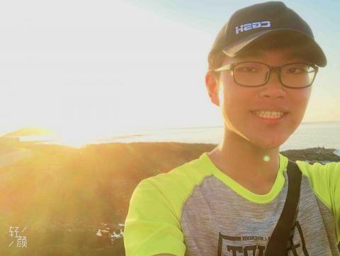 提供高中物理服務的專家許文翔