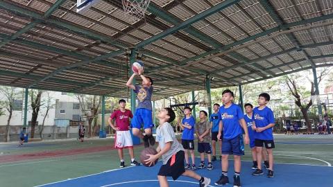 耀凱教練（上課詳細內容請觀看自介謝謝～） - 