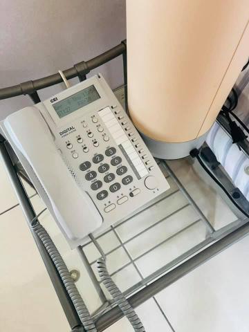 銓鴻電腦科技 - 辦公室電話總機。
門禁設備。