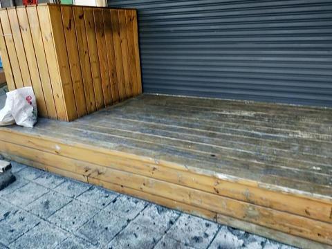 專業漆匠 - 南方松整理前