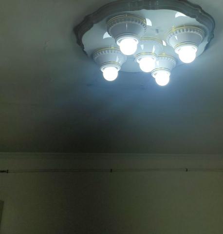 王振昌 - 連工代料安裝5燈吸頂燈