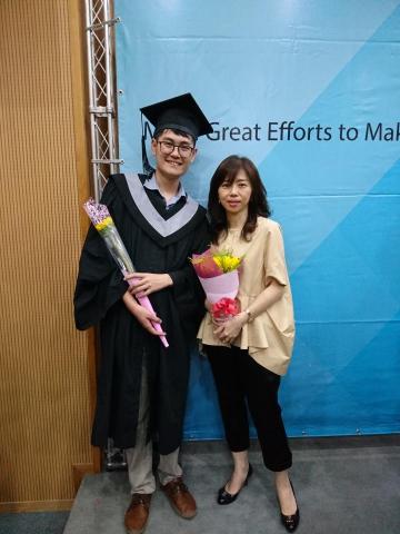 吳尚樺 - 會計學系畢業典禮