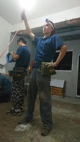 明宇水電工程行 - 自由男神）？