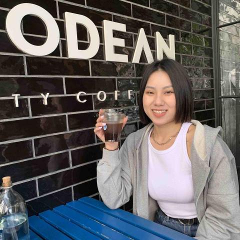 提供剪髮技巧服務的專家陳彥妤