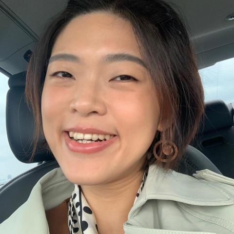 提供61服務的專家Phoebe