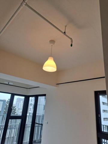 田家鴻 - 燈具安裝