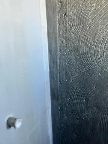 桓誠工程行 -  浴廁陽角不織布抗裂網貼覆！