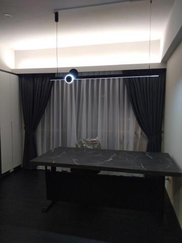 奇力國際實業有限公司 - 主照明及間接照明可以讓辦公桌有足夠的亮度又兼具柔和