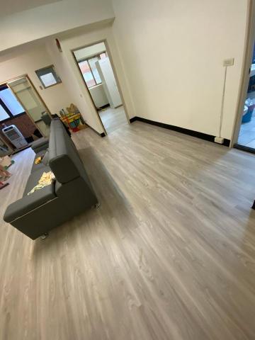 吉禾工程行 - 住家磁磚地面冰冷使用SPC卡扣地板 吉禾工程行 - 住家磁磚地面冰冷使用SPC卡扣地板