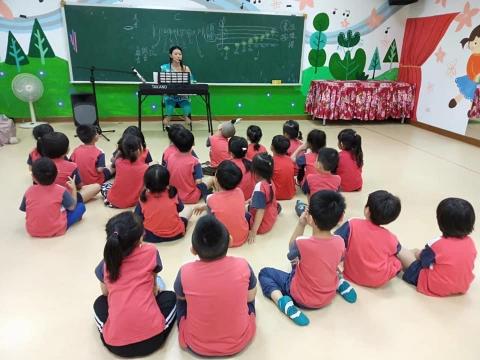 Duo朵兒 - 幼兒 歌唱、舞蹈