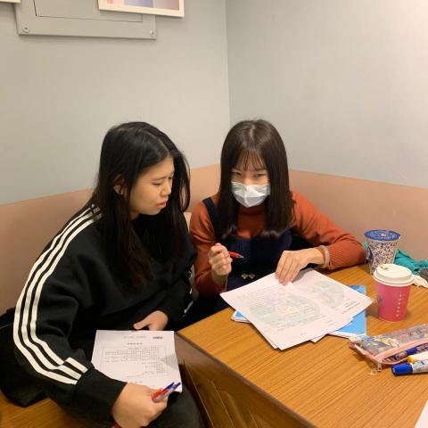 提供77服務的專家Peilin高中客製化英文家教