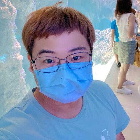 提供coach代購服務的專家張小僑