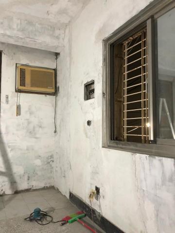 王琮勛 - 牆面批土 打磨