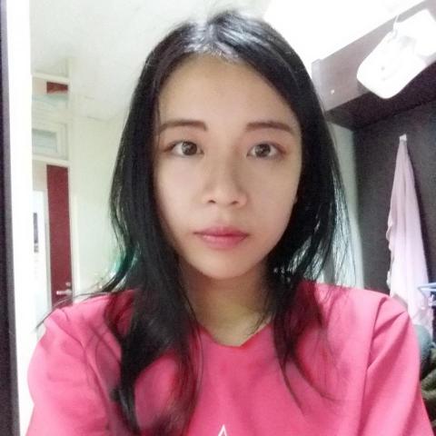 提供輕黏土公仔服務的專家美婕