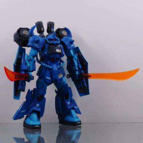 逸人模型公仔室 - 